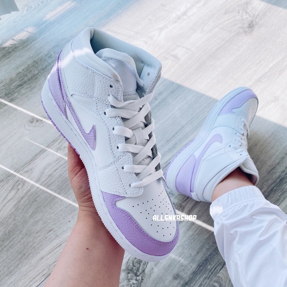 Nike air jordan 1 mid custom - Picture 2 of 2